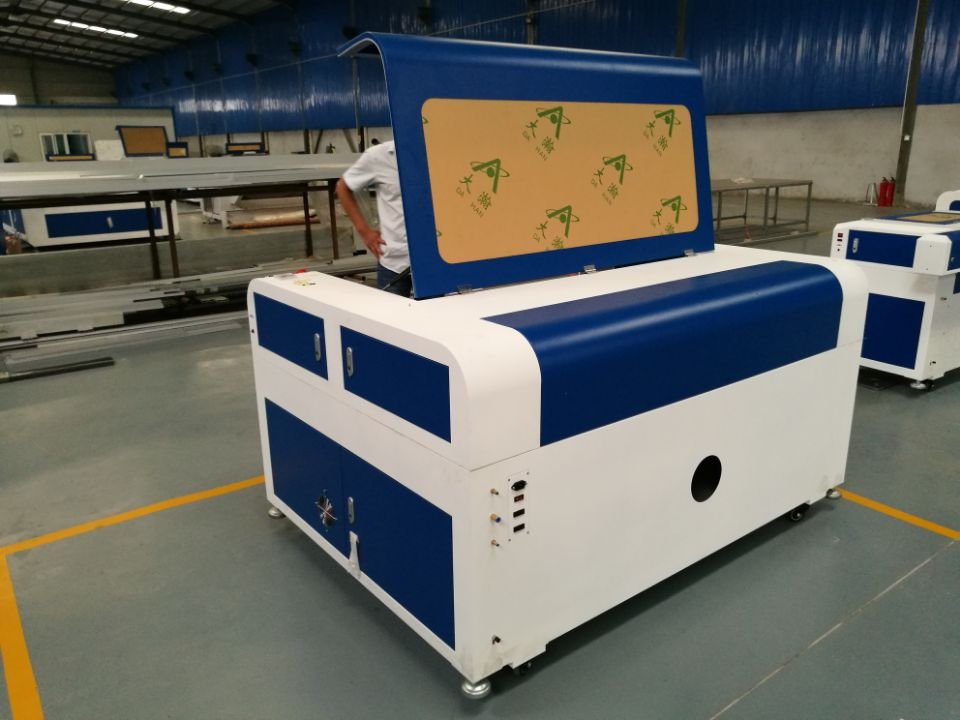 U-L1390 CO₂ Laser Cutting Machine – Rear View