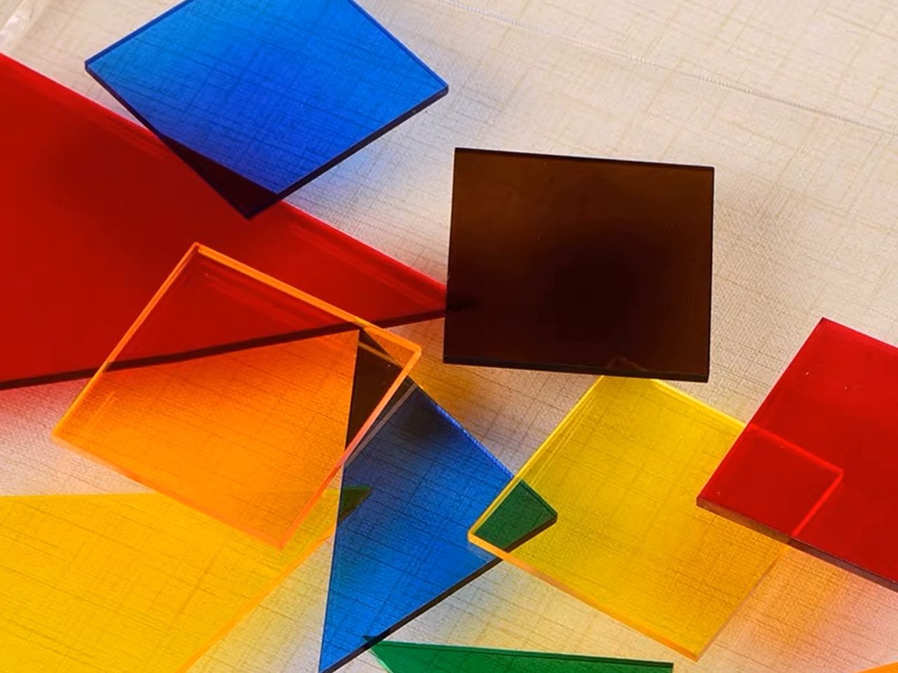 Color Acrylic Pieces